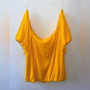 ⭐️Gold Andree Puff Top —> Style ASAP Boutique.